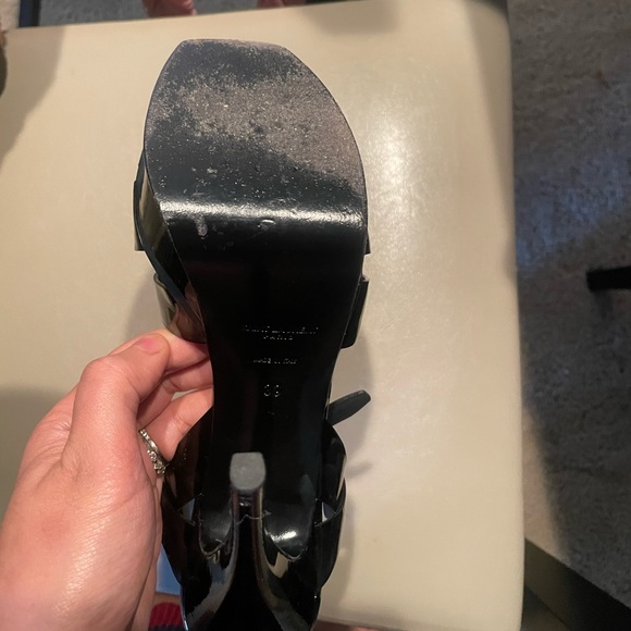 TRIBUTE PLATFORM SANDALS size 39 but it fits size 8- excellent condition - Picture 3 of 8